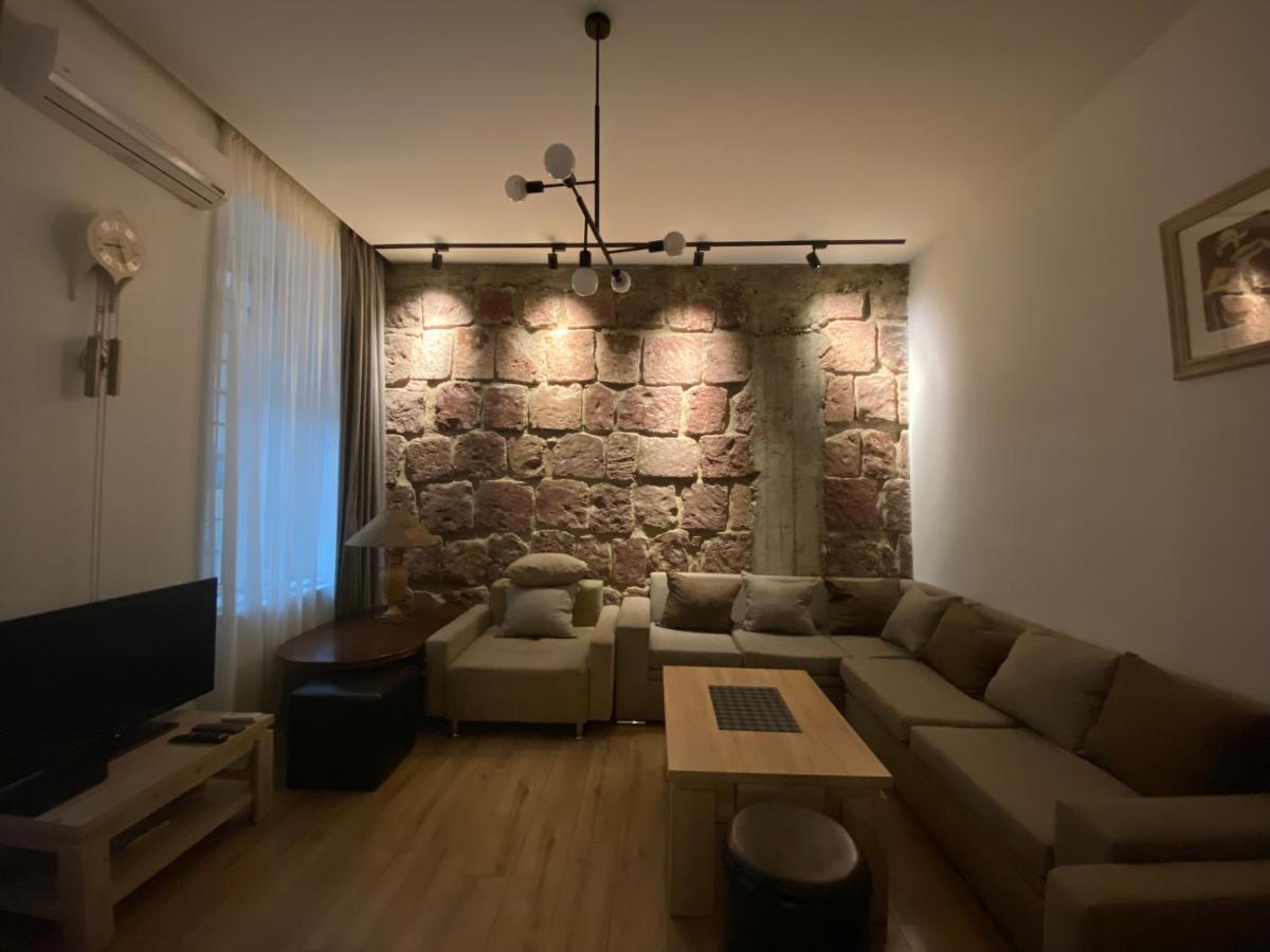 Nice Loft On Uznadze Street Tbilisi Luaran gambar