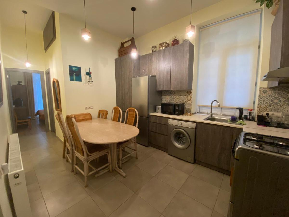Nice Loft On Uznadze Street Tbilisi Luaran gambar